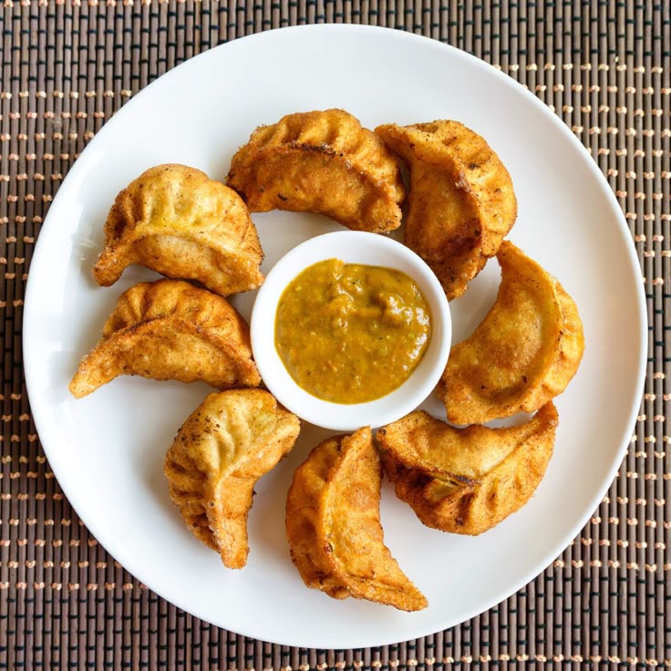 CHICKEN MAMUS (6 nos)